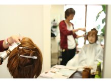 ジュノ ヘアーアンドクリエイト(juno hair&create)の雰囲気（人と人のつながりを大切にする少人数のプライベートサロン♪）