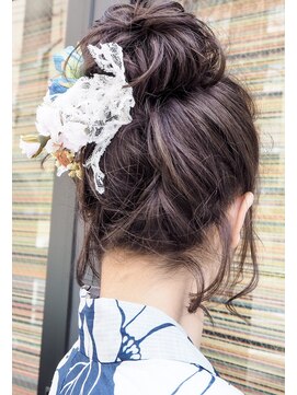 ヘアープロデュース マギカコレクション(magica collection) お団子ヘアーアレンジ