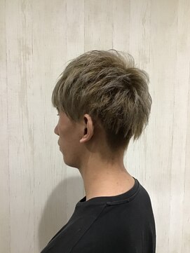 アルファ ヘアー デザイン(alpha hair design) ツーブロック　ショート　ミルクティーアッシュ