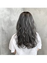 シェリール(CHERiR)&nbsp;クール♪ダークアッシュ×グレー3Dハイライト☆