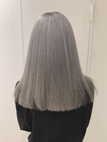 エイト新宿店(EIGHT shinjuku)&nbsp;ホワイトベージュ　EIGHT shinjuku【エイト】新宿　阿部