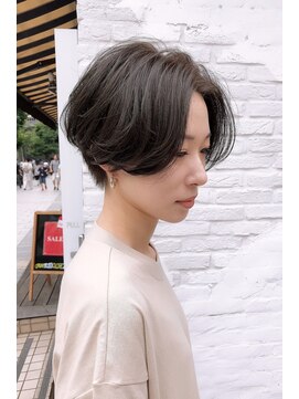 グラフ 銀座(GRAFF) 大人可愛いハンサムショート/前髪なしショート/センターパート