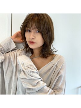 ビーミーヘア(be me HAIR) くびれミディ