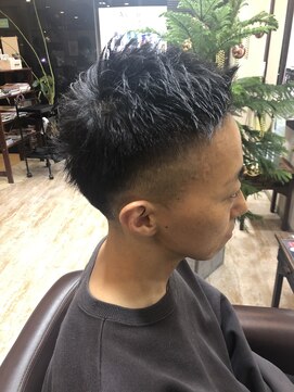 ボンドヘアー(Bond Hair) ベリーショートスタイル