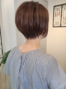 ヘア ケア ディエイチケー(HAIR CARE DHK) ふんわりショートボブ