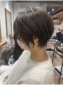 かっこかわいいショートボブ/刈り上げショート/くすみベージュ