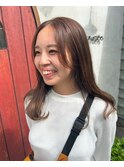 柔らかベージュ
