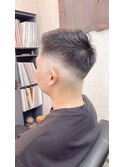 男らしさ溢れるフェードカット