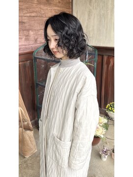 ムク(MUKU) プードルパーマ+ボブ+カジュアル