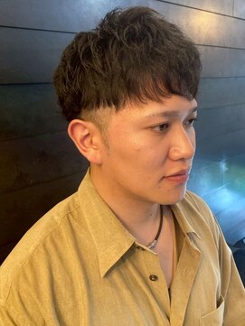 ディスイズバーバーセカンド(THIS IS BARBER 2nd) マッシュ ナチュラルパーマ ツーブロック 前髪あり 20代