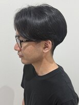 ヒュイル バイ ニアウ(Hwyl by Niau) メンズセンターパートニュアンスパーマスパイラルパーマ刈り上げ