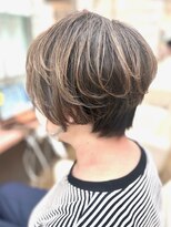ヘアーメイク ツインズ(Hair Make TWINS) 白髪ぼかしハイライト×アッシュグレージュ×マッシュショート