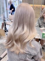 サンク 原宿 表参道(cinq) ダブルカラーハイトーンカラーミルクティーベージュグレージュ