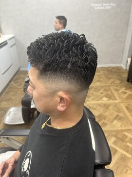 バーバー キング(BARBER KING) フェード×濡れパン