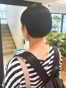 オーシャン(Ocean) ミニボブ アッシュグレー 透明感カラー 30代40代 艶髪 Aujua