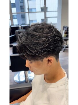 ルースト 京都四条大宮店(ROOST) センターパート/フェザーパーマ