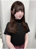 ミディアムレイヤーハッシュカット顔周りレイヤーカット韓国ヘア