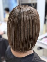 ジル ヘアアンドメイク 恵比寿(JILLE hair&make)&nbsp;ミディアム ボブ 海外風 極細ハイライト 白髪ぼかし40代50代60代