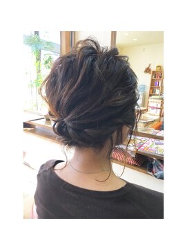 キキ 美容室(KIKI) メッシ－バンアレンジ★