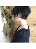 ナチュラルなツーブロックショート