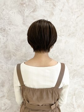 ダブルバイグリッター(W by GRITTERs) ＊耳かけ丸みショートボブ＊