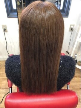 サルビア(Salvia) 〈サルビア美畑町〉おしゃれ根元カラーストレートトリートメント