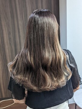 カミエ(kamie) 【kamie北浜】インナーカラー/ホワイトシルバー/ケアブリーチ