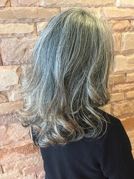 マイヘアイズグッド(My Hair is Good) ロンググレイヘアー［今泉］［ショート］［ボブ］［白髪染め］