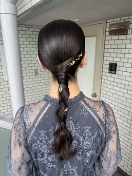 フェリーチェ(Felice) タイトポニー　タイトヘア　ウェット感　金箔ヘア