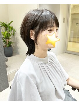 シーナ(Shiina) 大人カワイイ似合わせレイヤーボブ