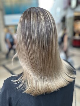 アンジェリカ バイ マジョラム(ANGELICA by marjoram) バレイヤージュ 【SHIHO】