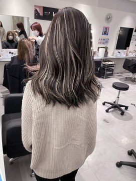 キング 枚方店(K!ng) 縮毛矯正髪質改善ハイライトレイヤーカット枚方美容室エクステ