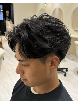 バース 梅田中崎町店(BIRTH) ニュアンスパーマセンターパートフェザーパーマワンカールパーマ