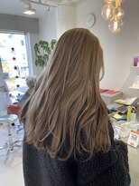 ステラ ヘア デザイン サロン(STELLA hair design salon)&nbsp;ミルクティーベージュ×ハイトーンカラー 【由比藤】