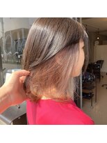 ワンズ(One’s)&nbsp;インナーカラー×ホワイティーピンク