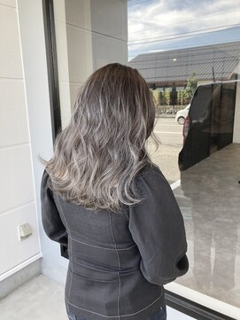 ナンバー(number+) 20代30代40代ハイライト外国人風カラープラチナアッシュ