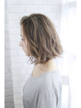 オティアプラスエヌ(OTTIA+n) 20代30代40代 ロマンティックボブ【松山】