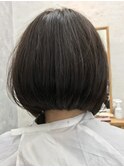 襟足スッキリ前下がり