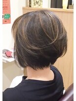 ティエス ジール 成瀬店(TS ZEAL) 前下がりボブ