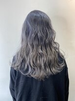 フツーロ 栄(FUTURO) バレイヤージュグラデーション