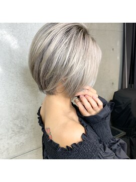 ウィリーベル 沖縄(WILLIE BELLE) ホワイトベージュ