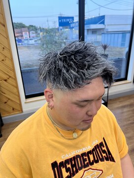 ルッカヘアガーデン バイ ラッシュゴールド(RUCCA HAIR GARDEN by LUSH GOLD) ホワイトメッシュツイスパ