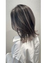 リック(Ric by KENJE)&nbsp;バレイヤージュ風グラデーションカラー