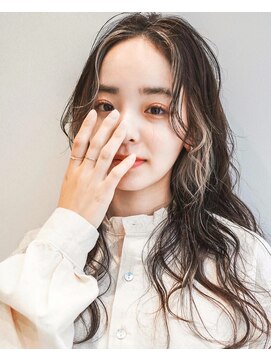 スニュウ(snuw) レイヤーカット/透明感カラー/ボブ