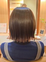 カームヘアー(Calm hair) #外はねボブ