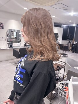 キング 枚方店(K!ng) 縮毛矯正髪質改善ハイライトレイヤーカット枚方美容室エクステ