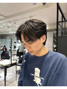 アンダーバーホワイト(_WHITE) フェザーセンターパート