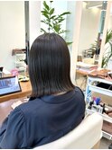 切りっぱなし外はねボブ