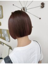 サロンドニケ&nbsp;パッツンボブ、ハイライトを活かした暖色系カラー大人ピンク