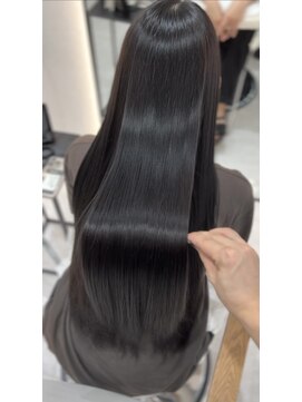 ジーナ 博多筑紫口(Zina) 【輝士】艶髪グレージュカラー×TOKIOトリートメント